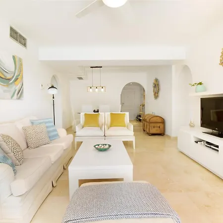 Con Espectaculares Vistas Al Golf En - Xallas 2 3 Marbella